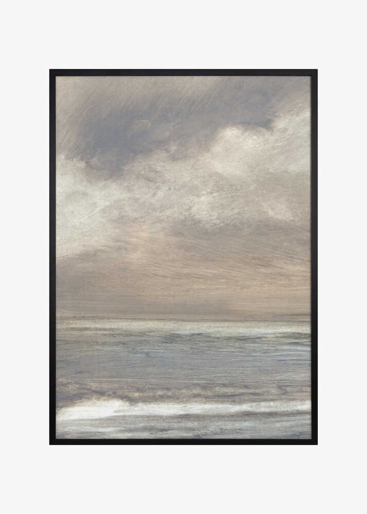 Serene Ocean Horizon