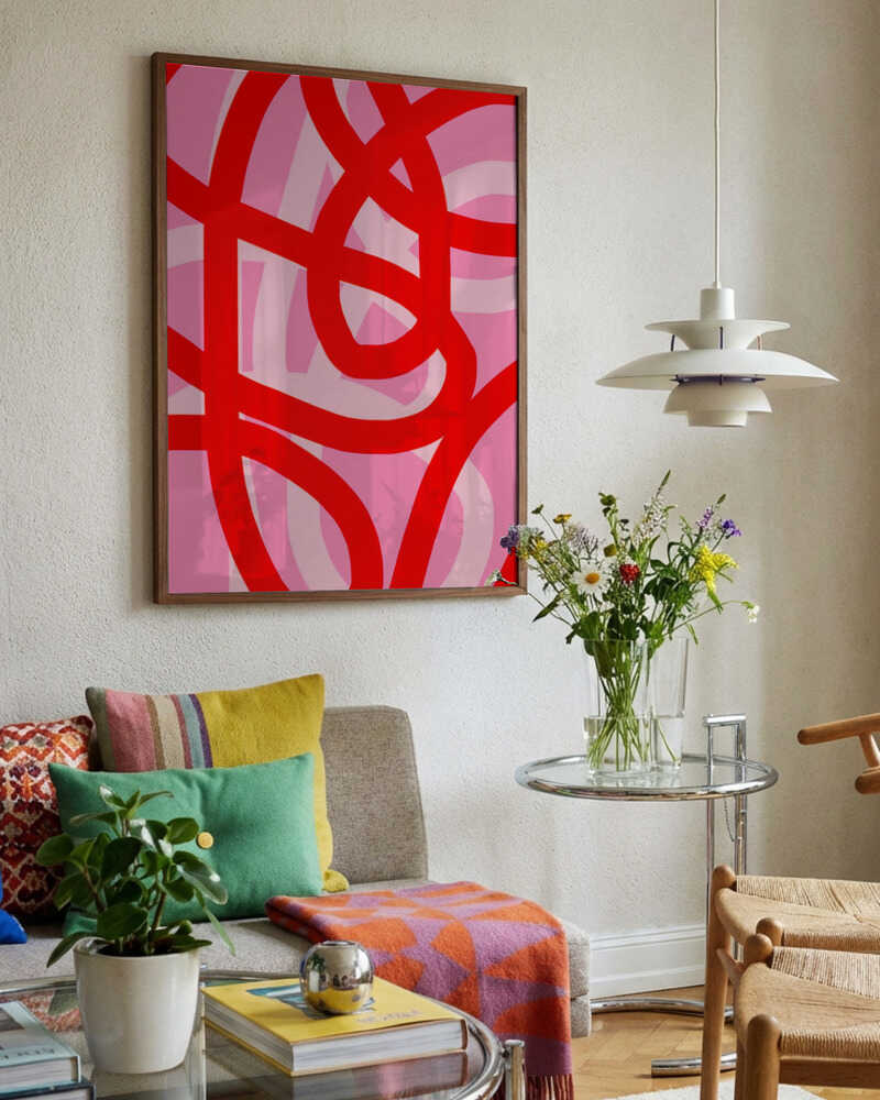 Dynamic Red Pink Curves